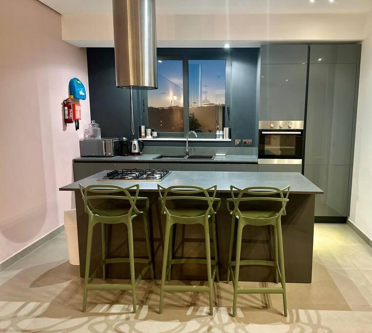 Stunning 2Br Apt In St Julians Saint Julian's Екстериор снимка