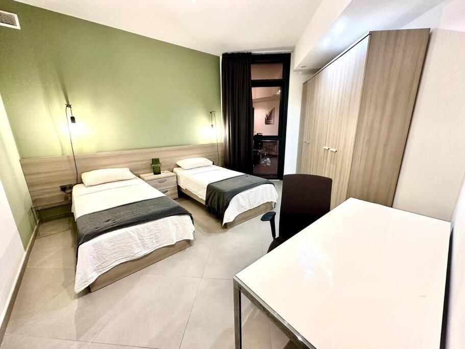Stunning 2Br Apt In St Julians Saint Julian's Екстериор снимка